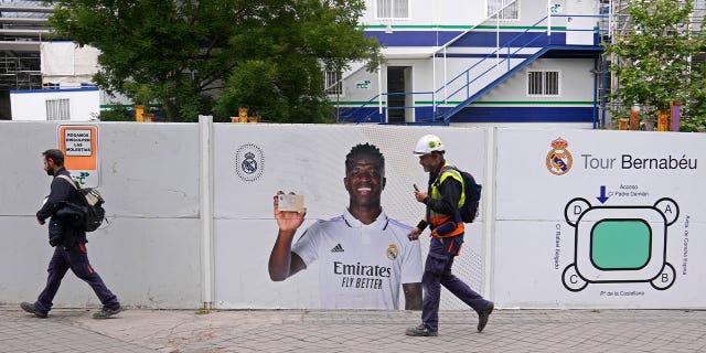 Siete personas han sido detenidas en España por abusar racialmente del jugador del Real Madrid Vinicius Junior 4 Cartel de Vinicius Jr.
