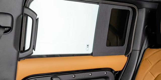 defender rear window