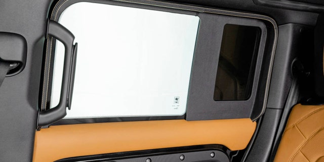 defender rear window