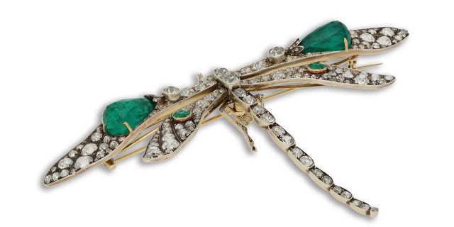 dragonfly brooch royalty