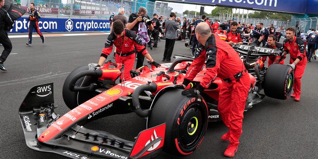 Charles Leclerc antes de la carrera