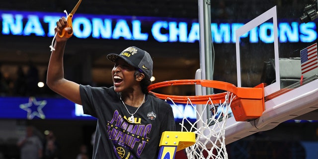 Flau'Jae Johnson cuts down nets