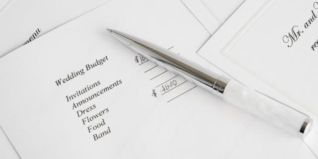 Wedding budget with list items