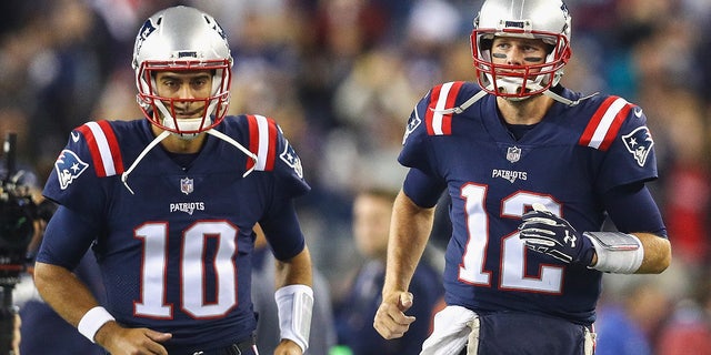 Troy Aikman ‘wouldn’t rule out’ Tom Brady taking part in for Raiders amid Jimmy Garoppolo harm considerations