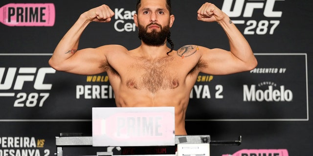 Jorge Masvidal weighing in