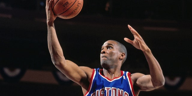 Lance Blanks with Pistons