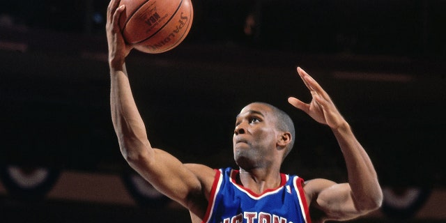 Lance Blanks with Pistons