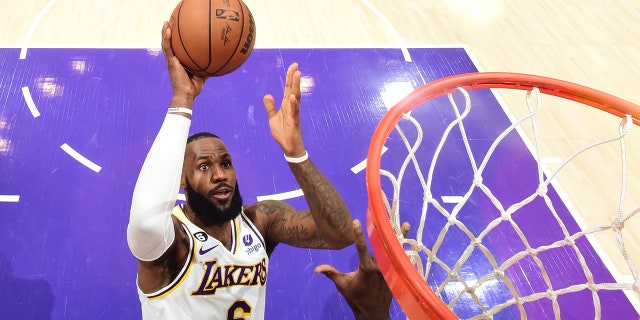 LeBron layup