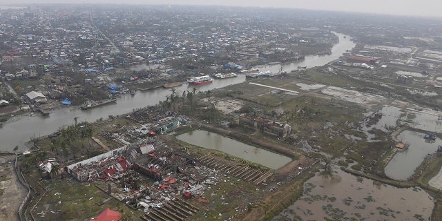 aerial damage of buildings, flooding