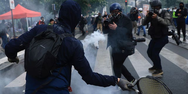 French protestors clash with Paris Police during May Day protests