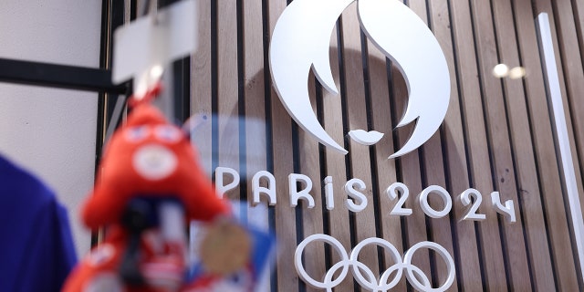 Paris 2024 logo