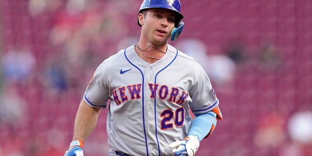 Pete Alonso after homer in Cincy