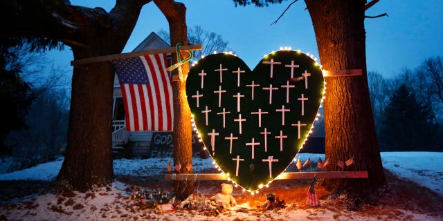 Connecticut House passes largest gun control package since Sandy Hook 2 Sandy Hook memorial