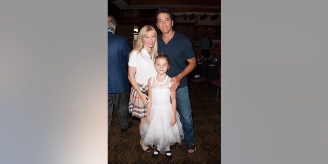 Scott Baio with his wife and daughter