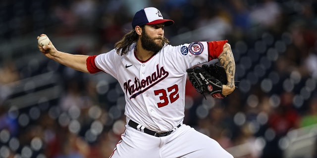 Trevor Williams pitches