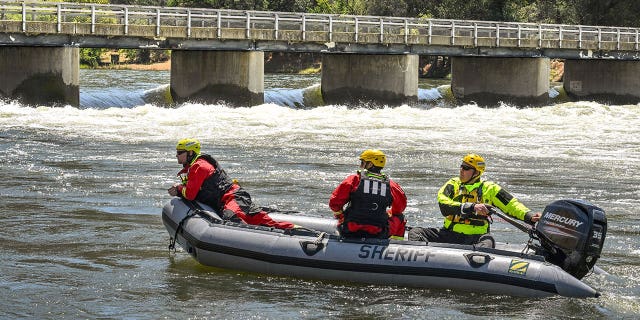 California rivers become cold, deadly torrents as Sierra Nevada’s massive snowpack continues to melt 2 river in CA