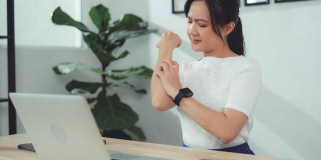 Woman with itchy rash