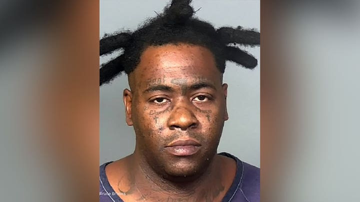 Convicted Florida felon charged after fatally shooting man with machete in self-defense Convicted Florida felon charged after fatally shooting man with machete in self-defense