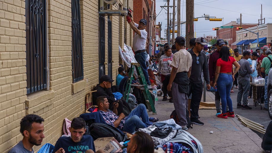 MIGRANTS in Texas