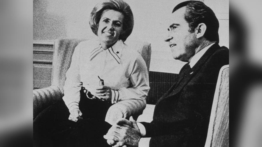 President Nixon Sybil Stockdale League of Wives