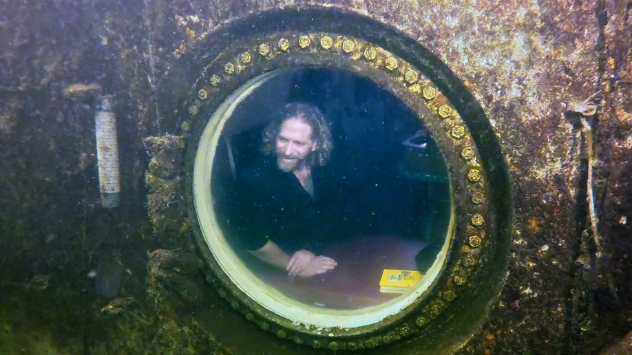 Photo of Joseph Dituri underwater