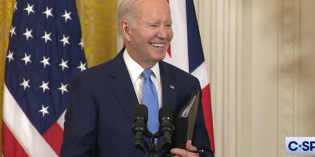 Conservatives warn Biden after he jokes about alleged bribery scandal: 'Accountability is coming' - Vimarsana News