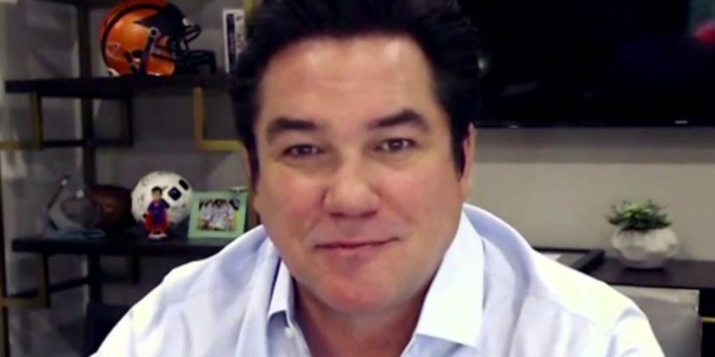 Superman star Dean Cain follows Mark Wahlberg's move out of Hollywood: Leaving in 'droves' - Vimarsana News