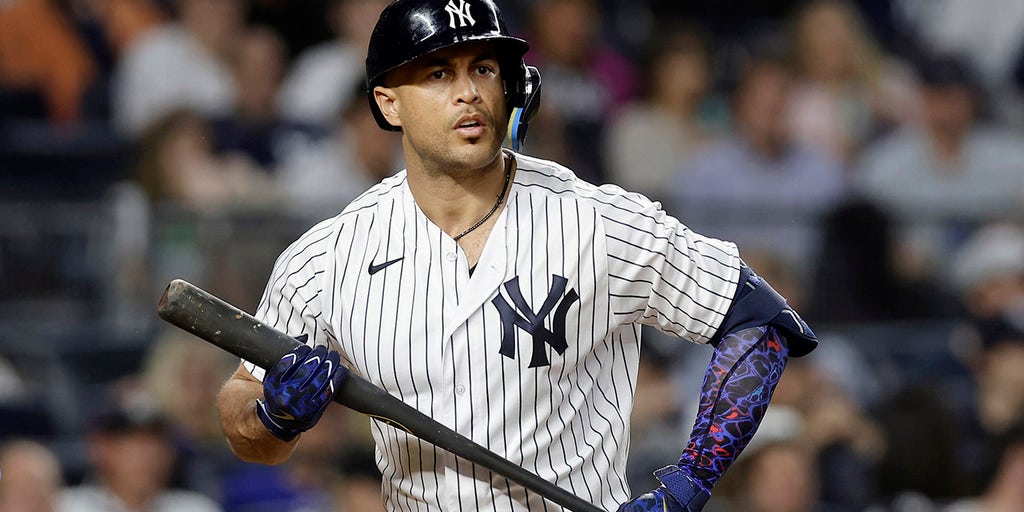 Ex-Yankees slugger heads to IL amid slump 