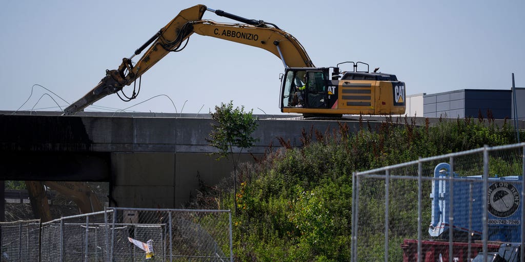 Philadelphia's I-95 reopening efforts bolstered by NASCAR track's jet dryer assistance - Vimarsana News