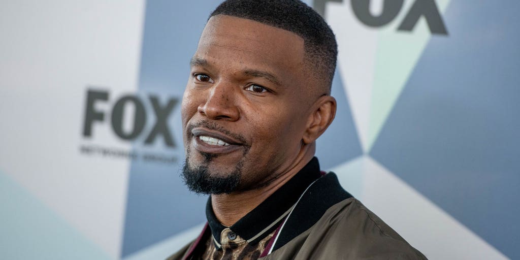 Jamie Foxx breaks his silence about health scare: 'I am on my way back' - Vimarsana News