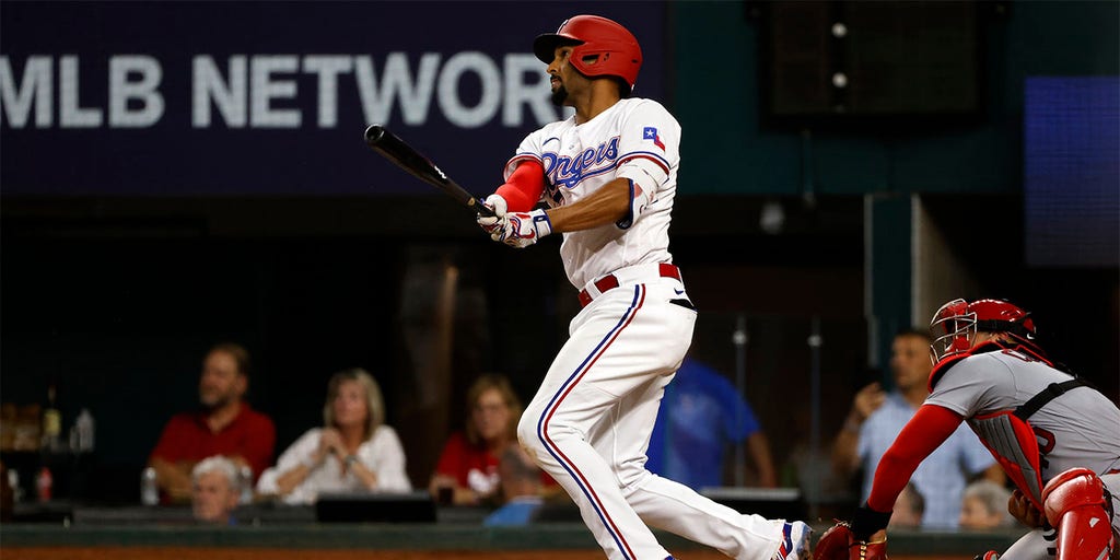 Rangers 2B Semien extends majors-best hitting streak to 25 games - The San  Diego Union-Tribune