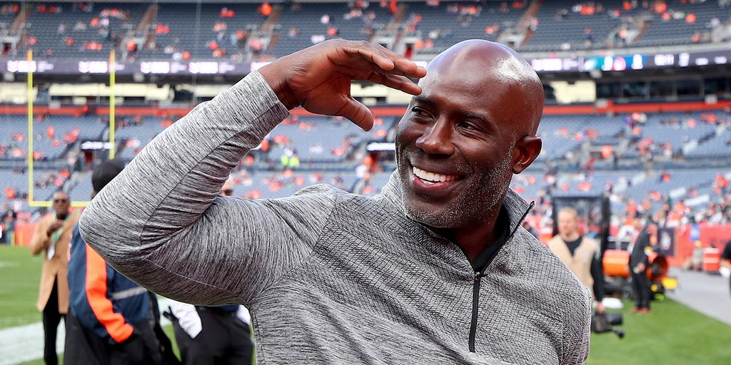 Former NFL star Terrell Davis becomes internet meme after TV cameras catch  his reaction from stands at NBA Finals