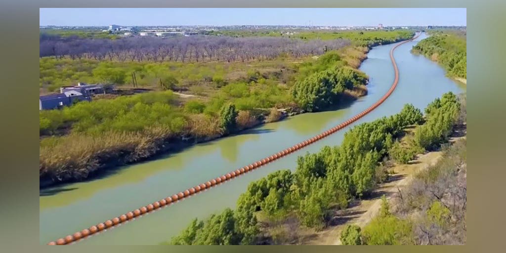 Texas-Inflatable-Border.jpg?ve=1&tl=1