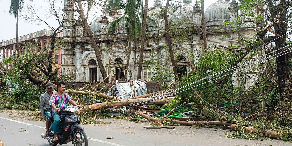 Burma suspends deliveries of international aid to cyclone-hit areas, UN says - Vimarsana News
