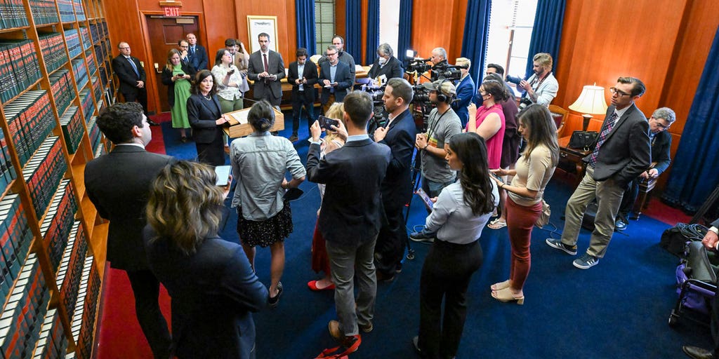 New York lawmakers move to automatically seal old criminal records - Vimarsana News