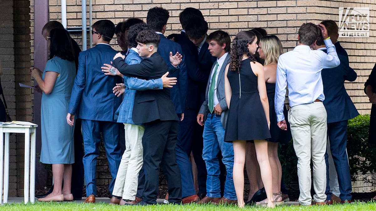 Cameron Robbins' Family Seen Saying Final Goodbyes After Teen Lost At ...