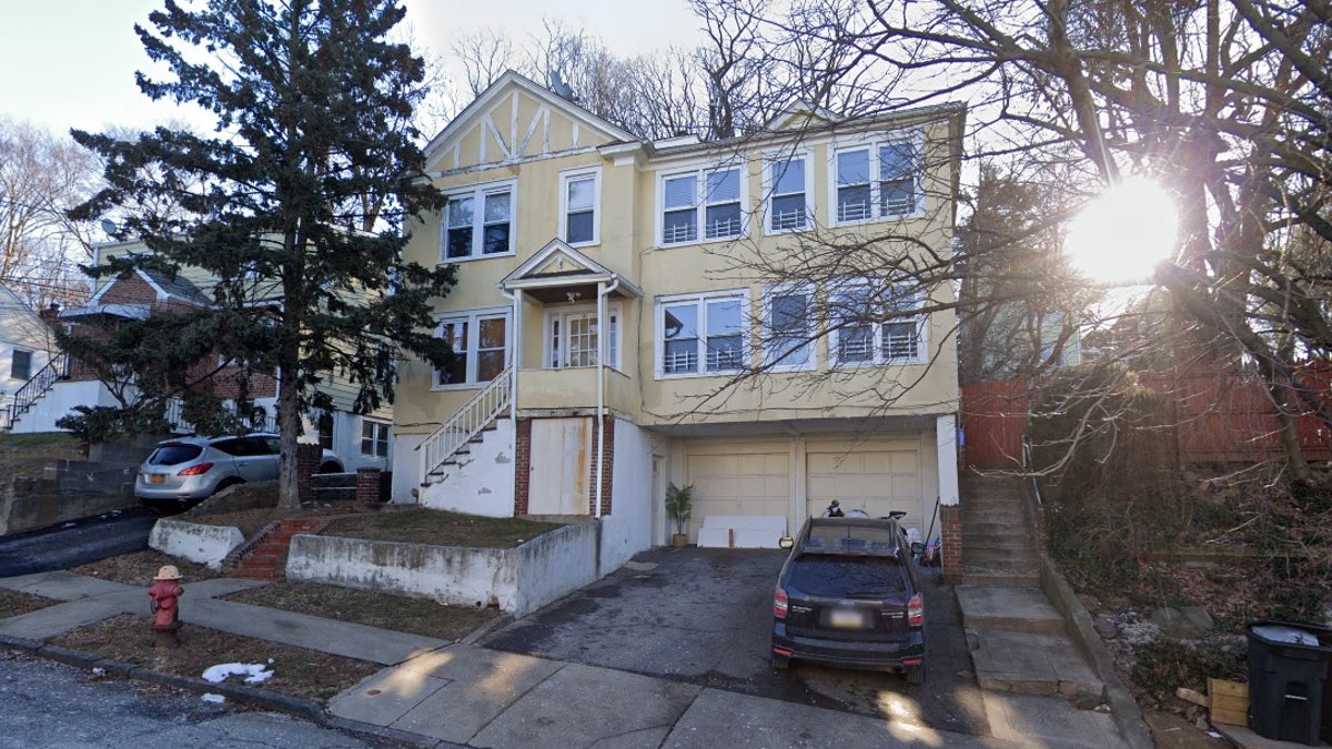 98 colin st yonkers new york