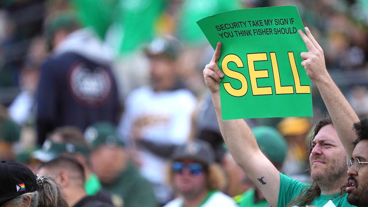 A's fans run a reverse boycott