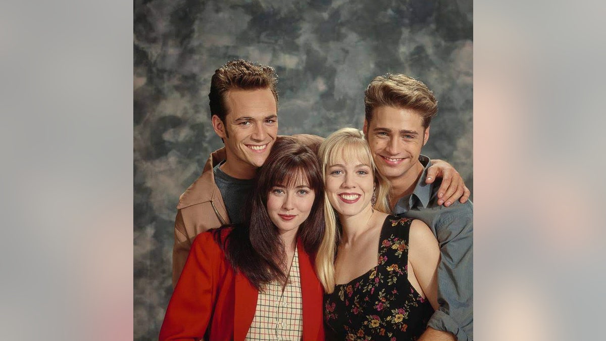 Cast of "90210"