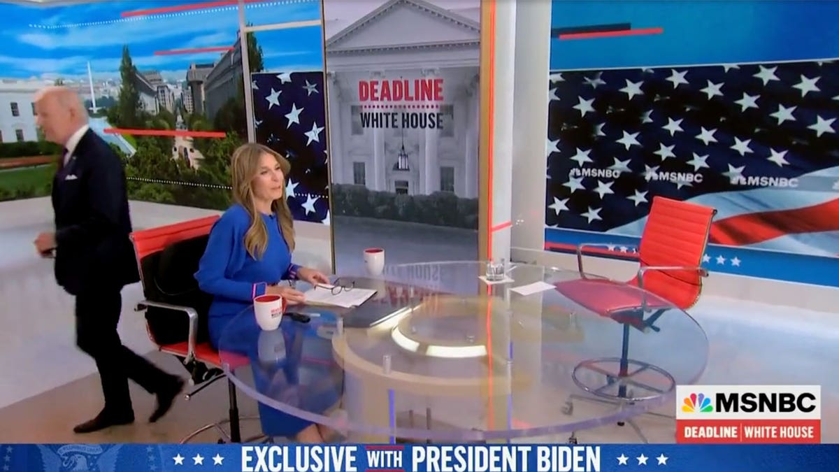 Biden wanders off MSNBC set