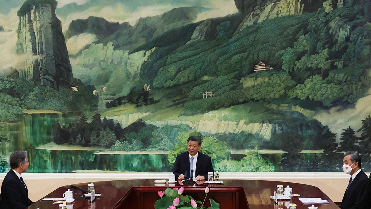 Blinken and Xi in Beijing