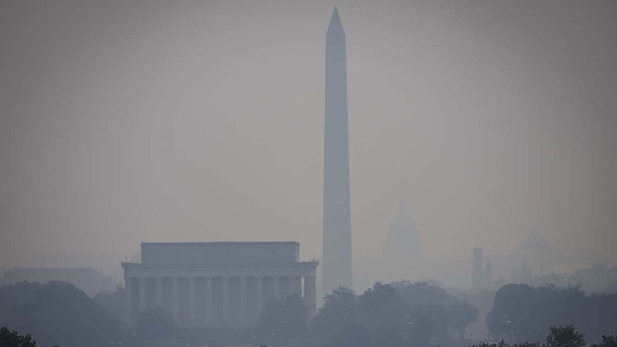 Washington DC covered in smoke