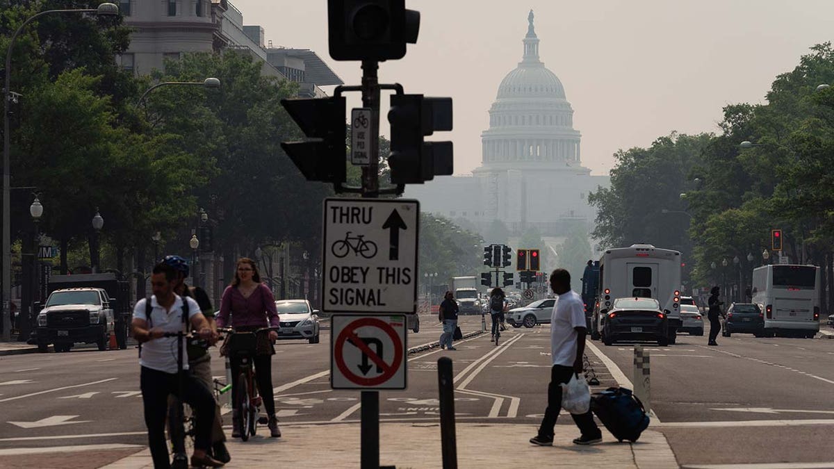 Washington DC covered in smoke