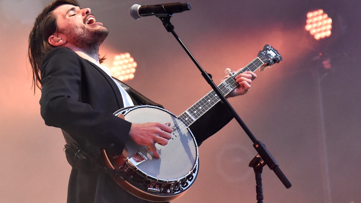 Winston Marshall