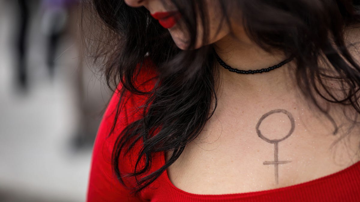 Women symbol protester