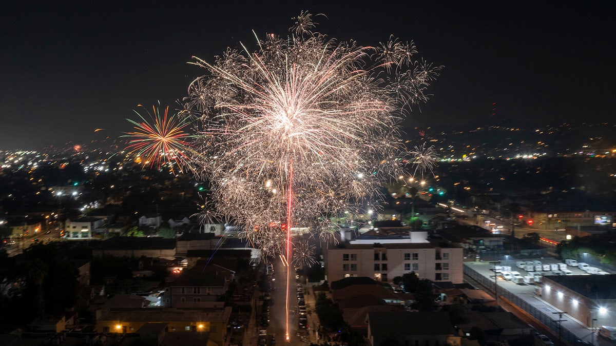 Lose Angeles Fourth of July fireworks