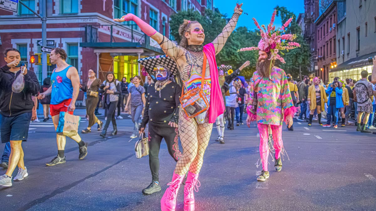 drag performers on the street
