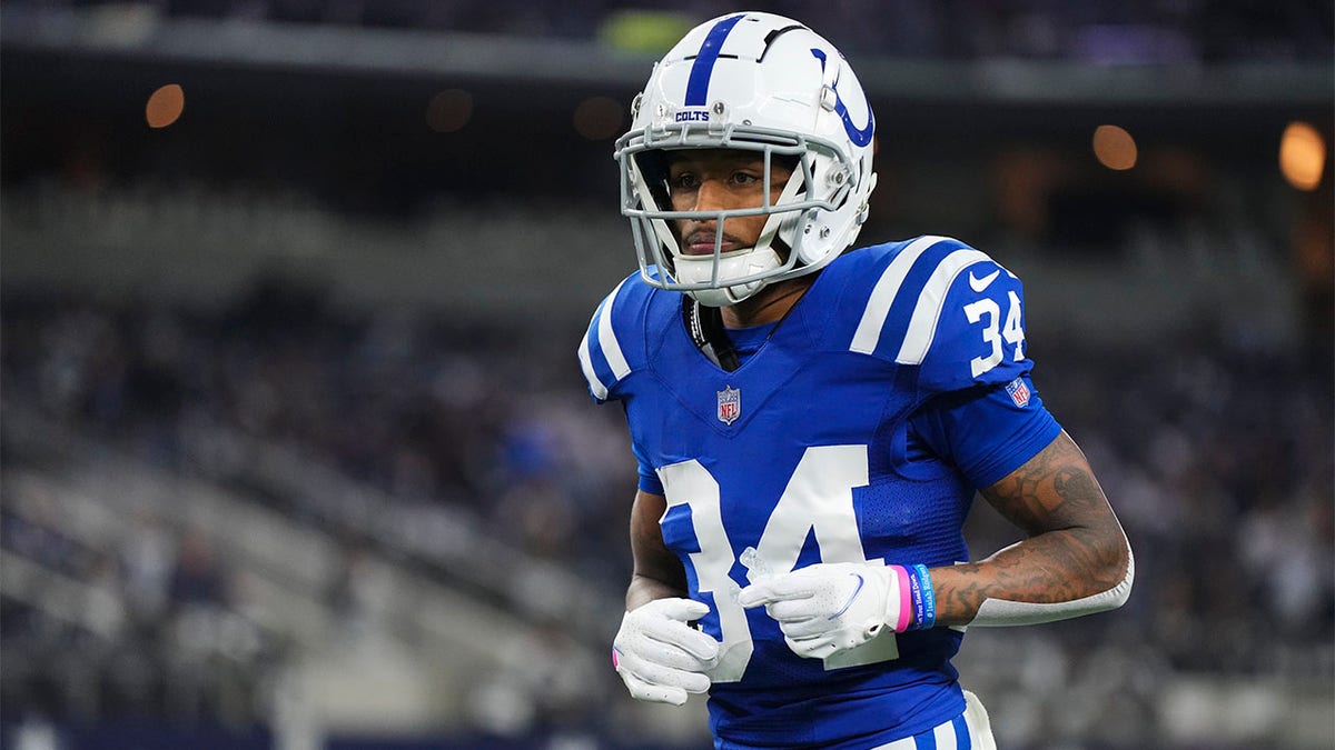 Isaiah Rodgers of the Colts warms up before a game