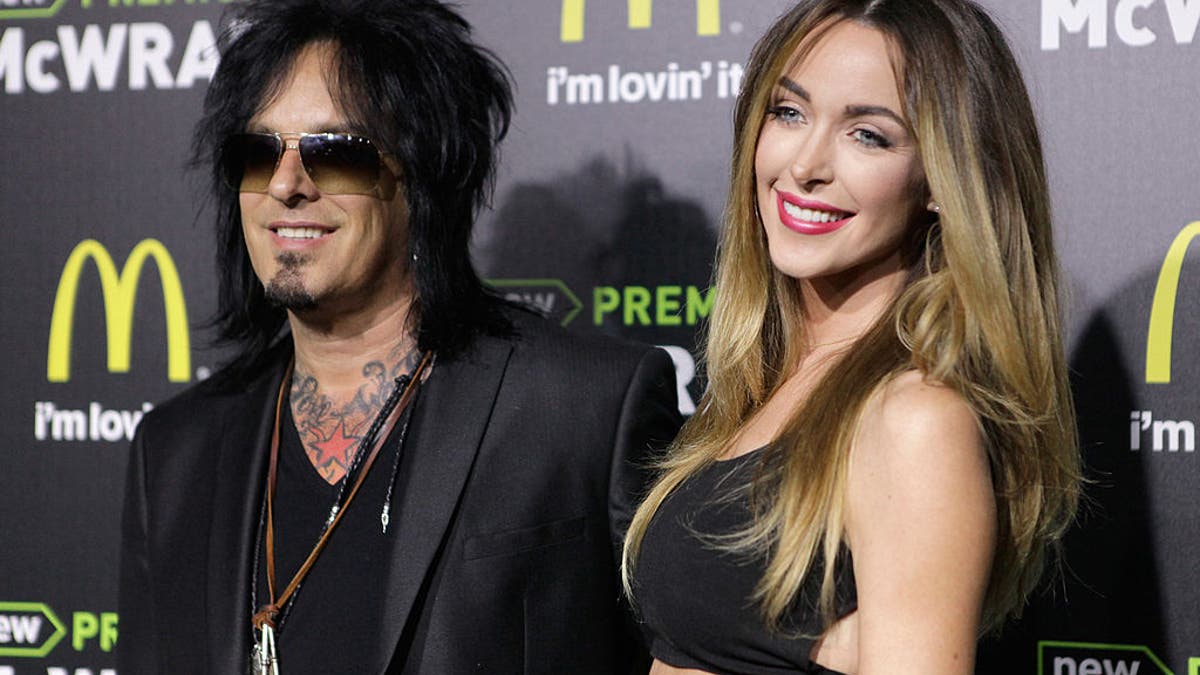 NIKKI SIXX ON RED CARPET WITH COURTNEY