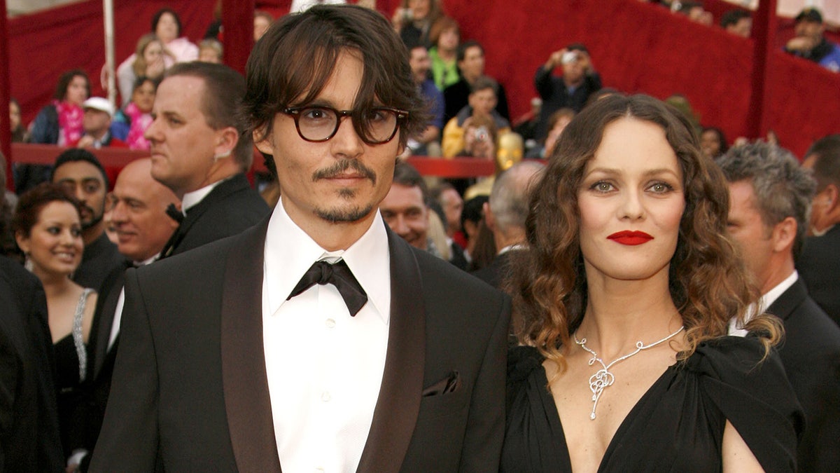 Johnny Depp and Vanessa Paradis at the Academy Awards in 2008